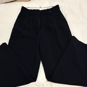 Aritzia Wilfred Black Women's Pants SIZE 00